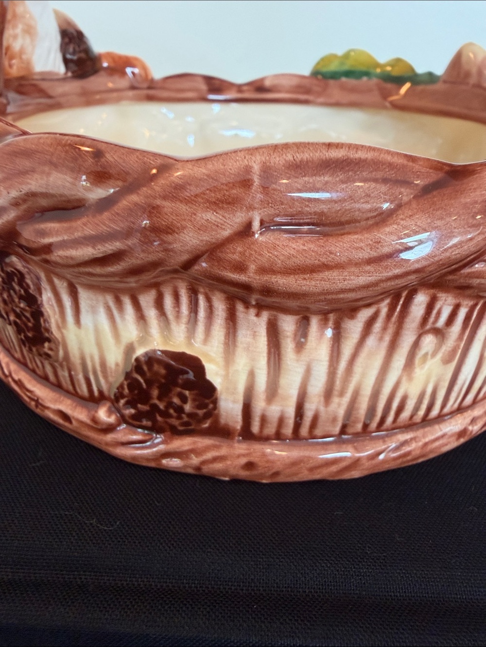 Heritage Harvest Cream and Brown Ceramic Fox Basket. - Picture 5 of 9